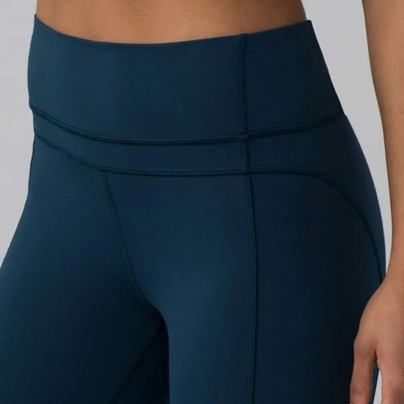 Lululemon sz 2 Twist & Train Crop 19" in Jaded great pre owned condition - Picture 8 of 14